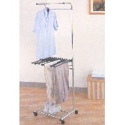 MULT I FUNCTION CLOTHES HANGER (MULT I Fonction cintre)