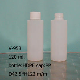 Plastic bottle container (Une bouteille de plastique contenant)