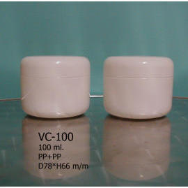 Plastic jar (Pot en plastique)