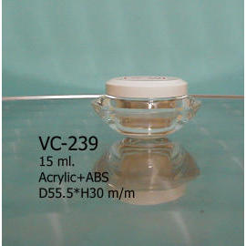 Plastic jar (Pot en plastique)