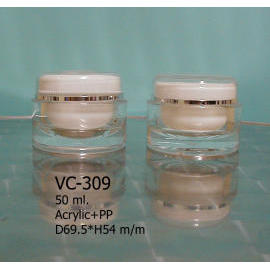 Plastic jar (Pot en plastique)