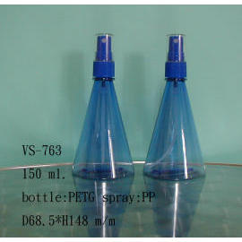 Plastic spray bottle