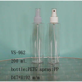 Plastic spray bottle
