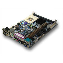 EMB-861A is a PIII socket 370 all-in-one single board computer (EMB-861a est un PIII socket 370 tout-en-un ordinateur monocarte)