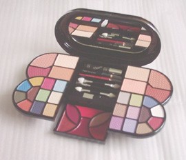 Make Up Kit (Make Up Kit)