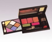 Make Up Kit (Make Up Kit)