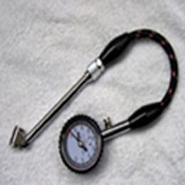 Tire pressure Gauge (Reifendruckprüfgeräts)