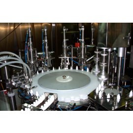 AUTOMATIC FILLING,PLUGGING AND OVERCAPPING MACHINE (Automatisch ausfüllen, Defizitbehebung und OVERCAPPING MACHINE)