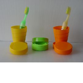 Zahnbürste mit Nachfüllen von Zahnpasta (Zahnbürste mit Nachfüllen von Zahnpasta)