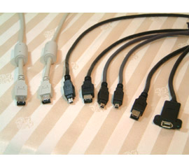 IEEE1394 cable (Câble IEEE1394)