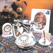 8919-Set Teddy Bear Porcelain Telephone Gift Set (8919-Set Teddy Bear Porcelain Telephone Gift Set)