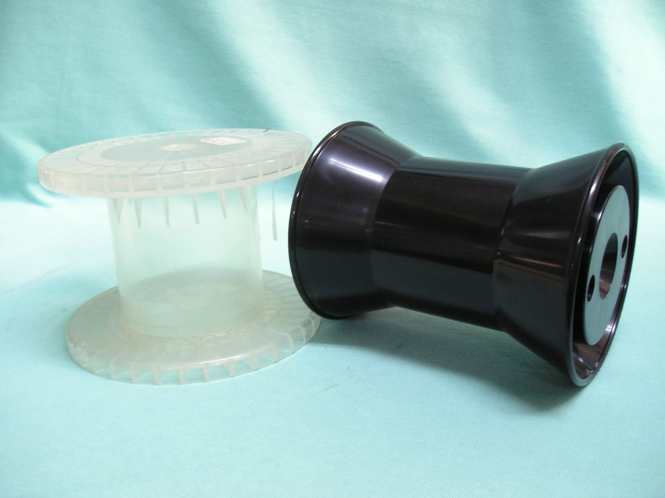 Plastic bobbin (Plastic canette)