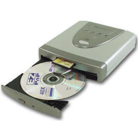 Portable CD Digital Photos Backup / Sharing Device (Photos numériques à lecteur de CD de sauvegarde / Partage de périphériques)