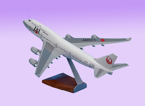 Airplane Model (Модель самолета)