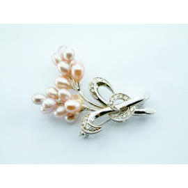 Brooches (Brooches)