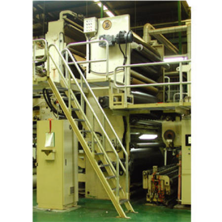 Combination Corrugating Machine (Kombination Wellpappe Machine)