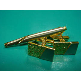 Cufflinks and tie bar (Boutons de manchette et barre de liaison)