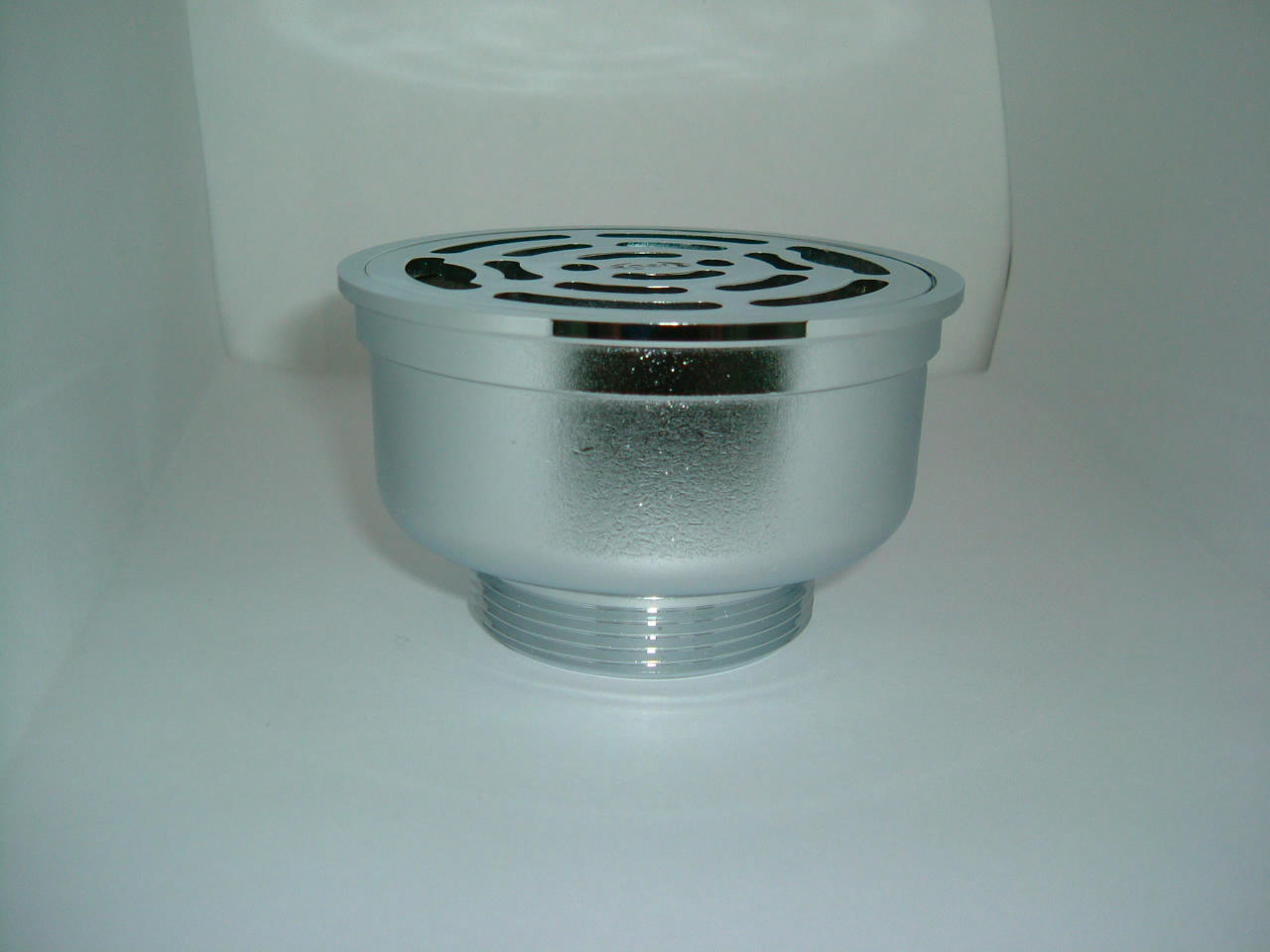 Sanitary floor strainer (Санитарно ситечко этажа)