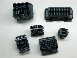 Plastic parts (Les pièces en plastique)