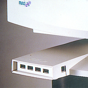 JAG Control Monitor with USB Optional (JAG Moniteur de contrôle avec USB en option)
