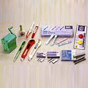 Paper Fasteners, Staples, Cutter, Pencil Sharpener (Heftstreifen, Staples, Cutter, Spitzer)