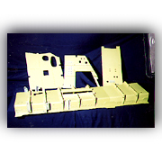 Missle Bay and Avionic Bay Bulkhead Assembly (Missile Bay et la baie avionique cloison Assemblée)