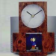 Dyna Hour Clock (Dyna-часовой формат)