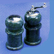 Salt-and-Pepper Holder (Sel poivre et Holder)