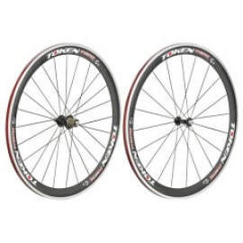 PYROTEC C3 CARBON/ALLOY CLINDHER WHEEL SET (PYROTEC C3 CARBON/ALLOY CLINDHER WHEEL SET)
