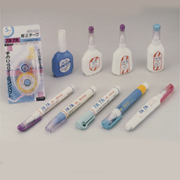Correction Pens / Correction Tapes (Correction Stylos / Correction Tapes)