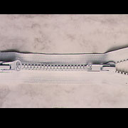 Plastic Zippers (Kunststoff-Reißverschlüsse)