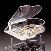Acrylic Piano Box (Acrylique Piano Box)