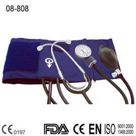 Aneroid Sphygmomanometer with Attached Stethoscope (Aneroid Sphygmomanometer with Attached Stethoscope)