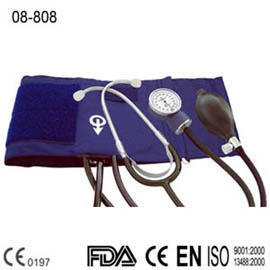 Aneroid Sphygmomanometer with Attached Stethoscope (Анероидные Сфигмоманометр с прилегающими Стетоскоп)