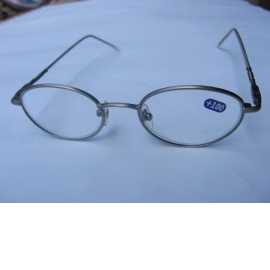 READING GLASSES (LUNETTES DE LECTURE)