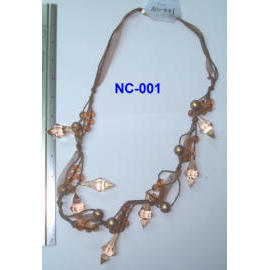 beaded necklace (Kette mit)