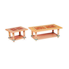 Wooden coffee table (Деревянный журнальный столик)