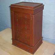 Wood jewelry chest (Wood jewelry chest)
