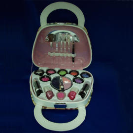 COMBINATION MAKE-UP BOX (COMBINAISON MAKE-UP BOX)