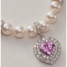 Imitation pearl necklace (Imitation collier de perles)