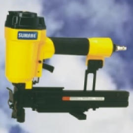 AIR NAILER, STAPLER (AIR CLOUEUR, agrafeuse)