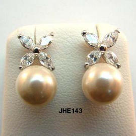 Earrings (Boucles d`oreilles)