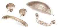 ZINC ALLOY(ZAMA) KNOBS & PULLS (ALLIAGE DE ZINC (ZAMA) BOUTONS ET POIGNÉES)