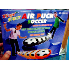 AIR PUCK SOCCER It use four peice batteries after it will turn motor happen to a