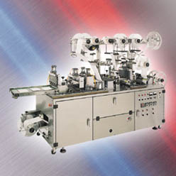 Wound Pad Cutting & Packing Machine (Wundauflage Cutting & Packing Machine)