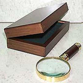 Magnifier, paperweight (Loupe, presse-papiers)