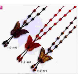Butterfly pendant necklace (Collier pendentif papillon)