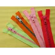 Plastic Zippers (Kunststoff-Reißverschlüsse)