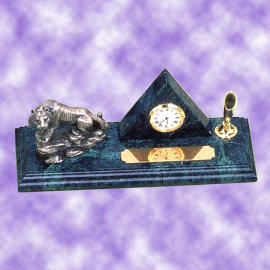 Pyramid clock with tiger pen desk set