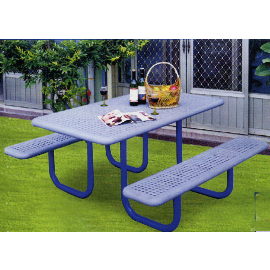 OUTDOOR PICNIC TABLE (PIQUE-NIQUE DE LA TABLE DE PLEIN AIR)